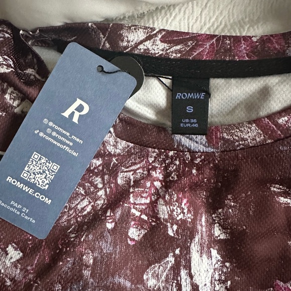 NWT SHEIN JERSEY MENS S CAN FIT WOMEN - Picture 3 of 3